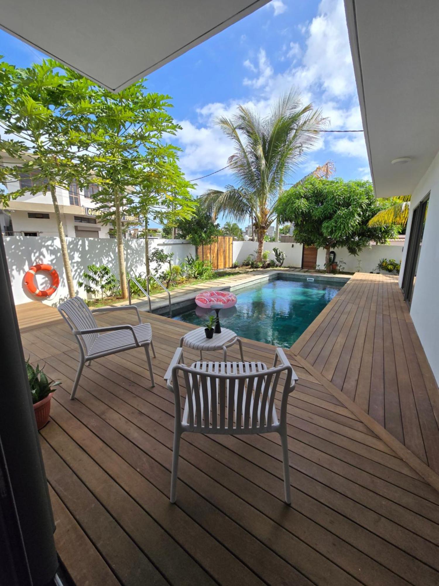 Villa Carlos Poolside